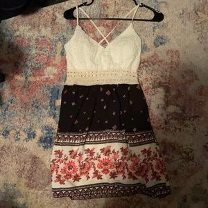 Super adorable sun dress!